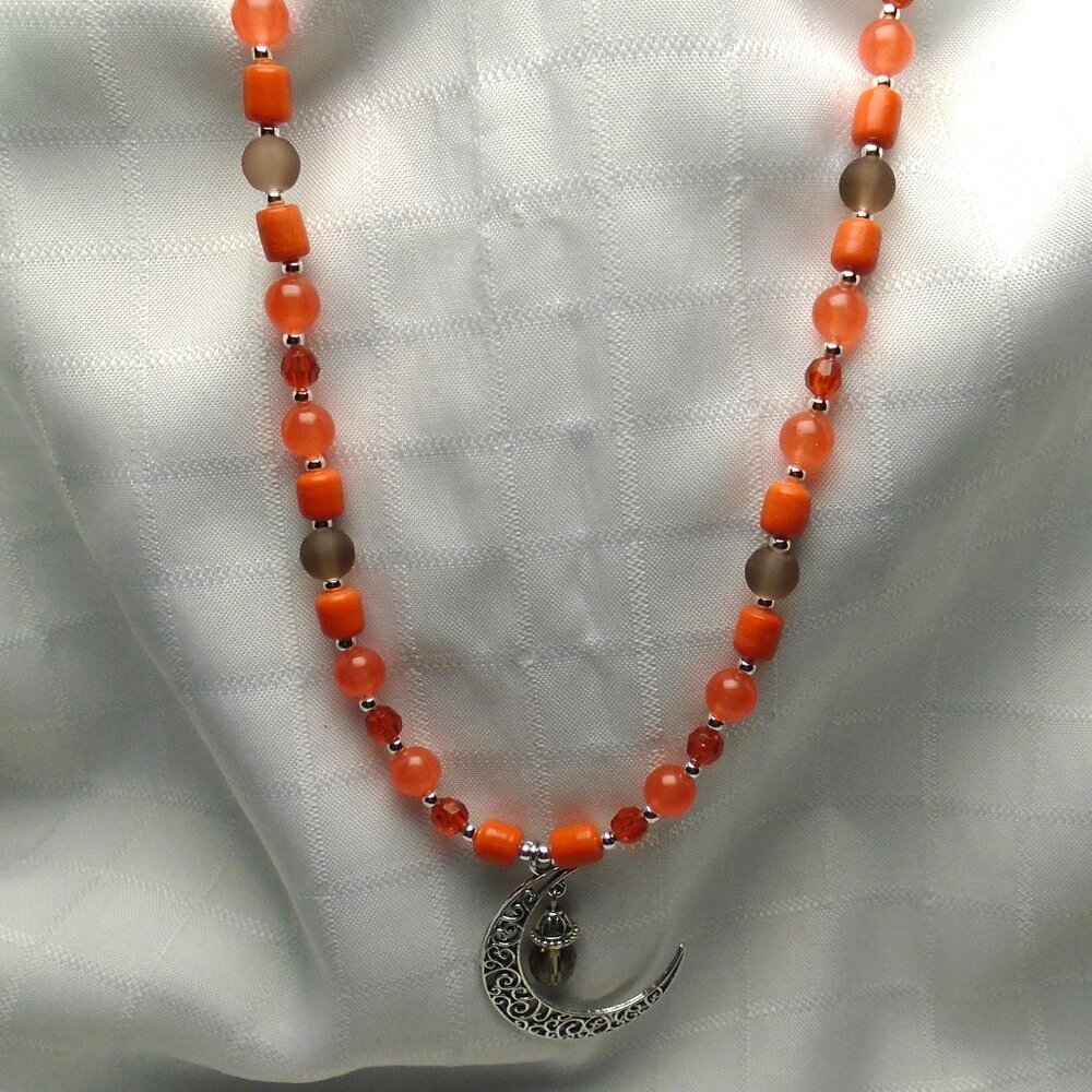 No1303 Beautiful handmade long necklace with silver moon pendant & earrings